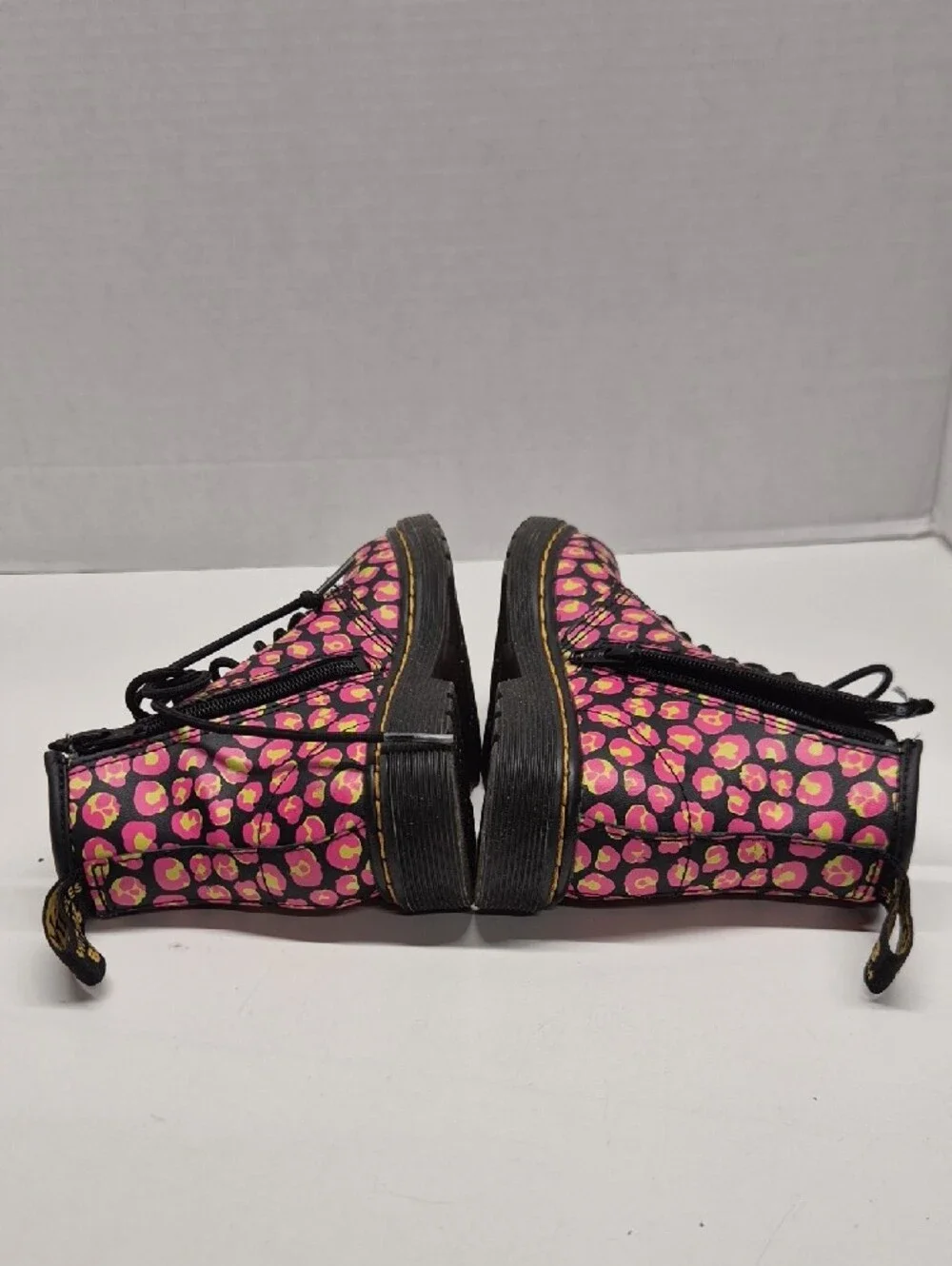 Dr Martens Boots Lace Up Ankle Boot Animal Print Pink Docs Kids Youth Size 10